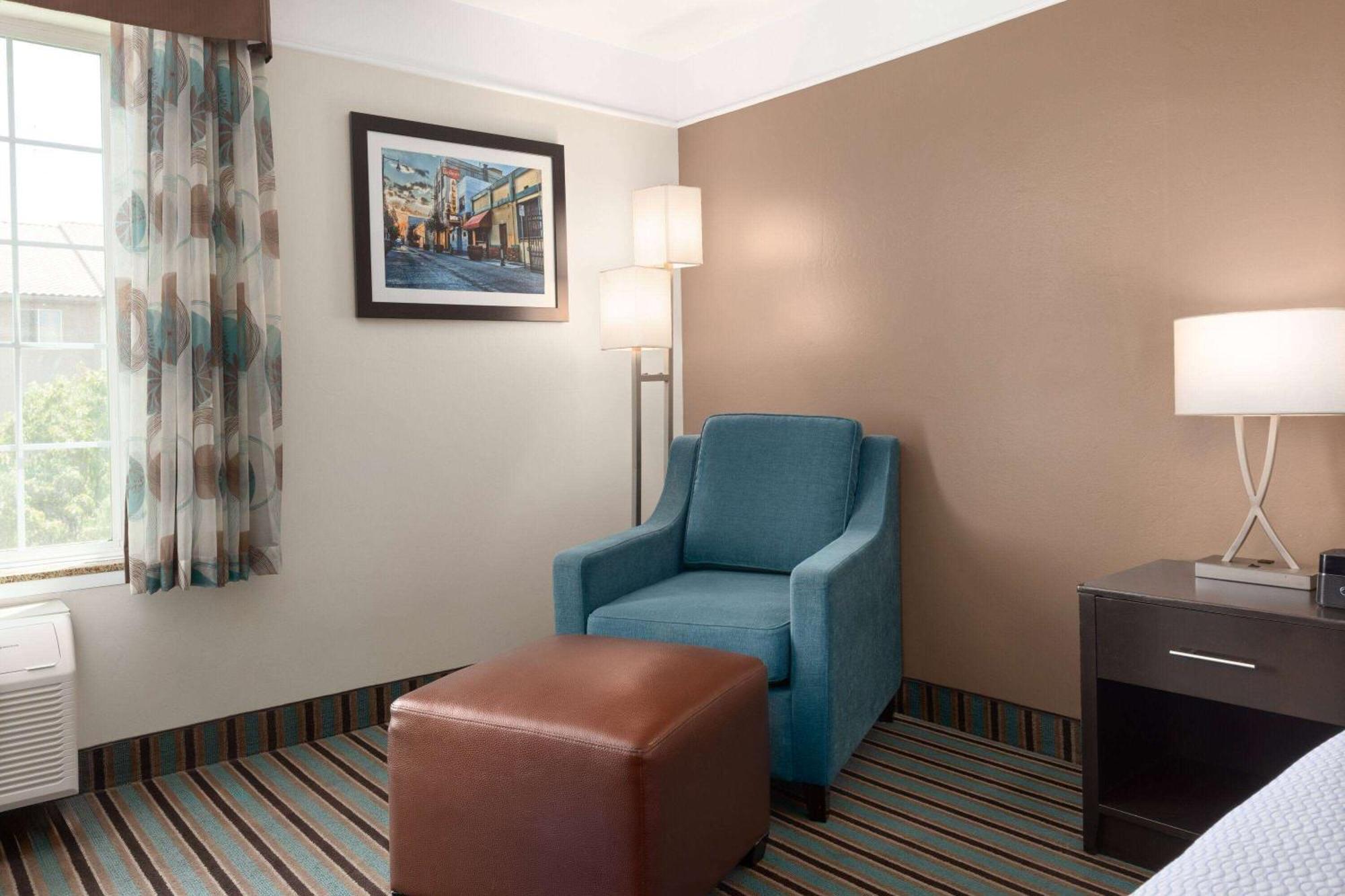 Hotel La Quinta By Wyndham Bakersfield North Exterior foto
